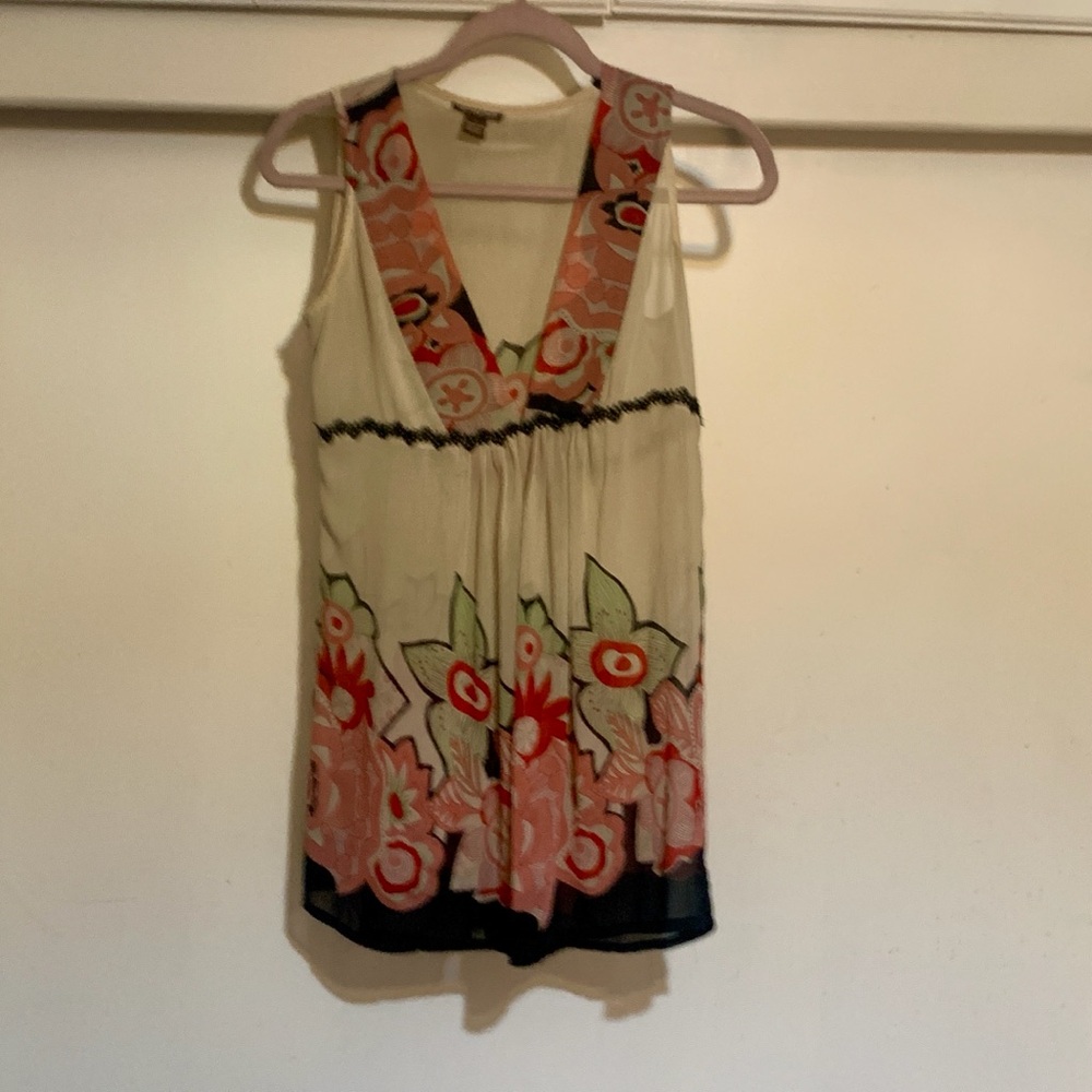 Floral Sleeveless Top - Cream and Red, can be worn with leggings size Small
